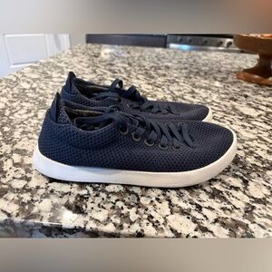 Allbirds women's navy tree piper